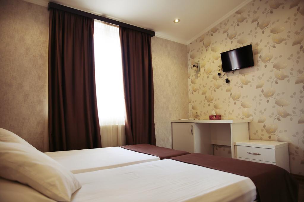 Rondo Hotel Tbilisi Zimmer foto
