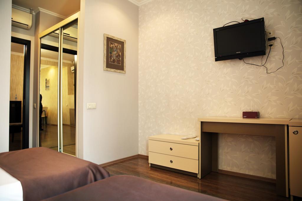 Rondo Hotel Tbilisi Zimmer foto