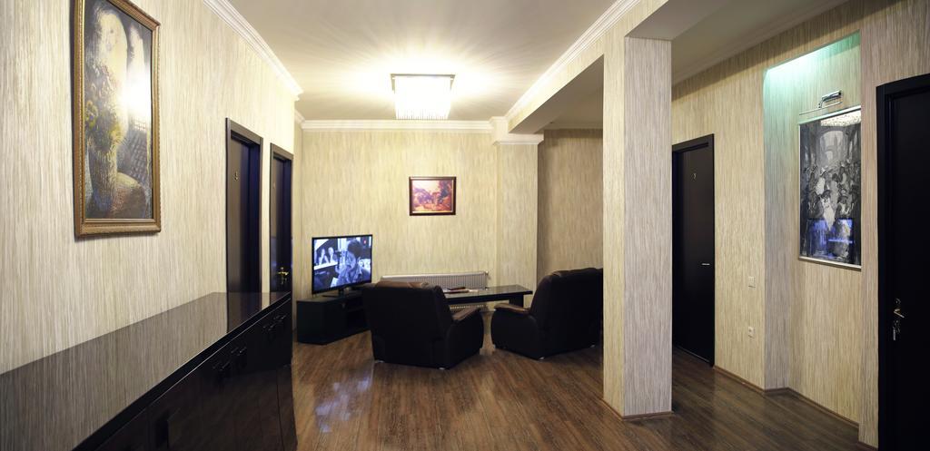 Rondo Hotel Tbilisi Exterior foto