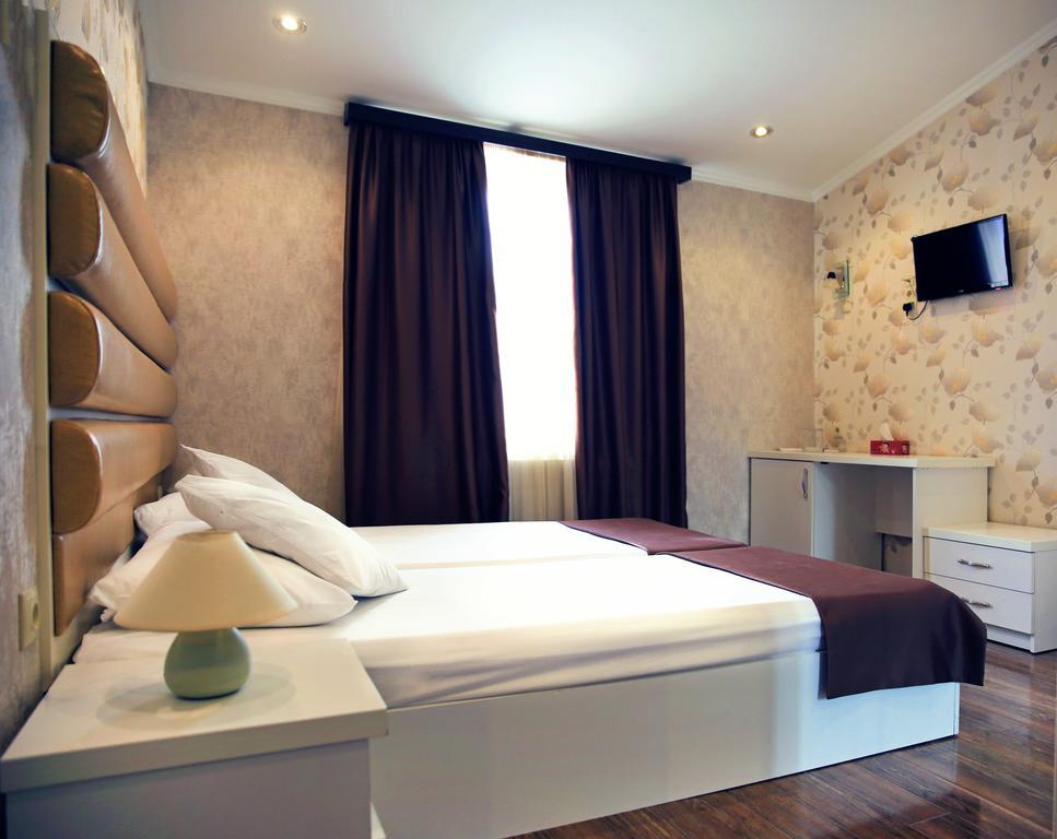 Rondo Hotel Tbilisi Zimmer foto